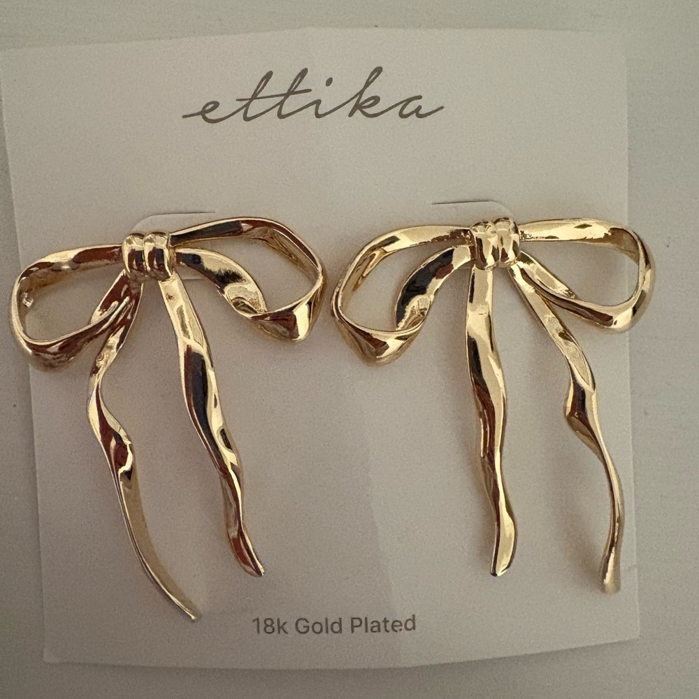 Ettika Gold Bow Earrings